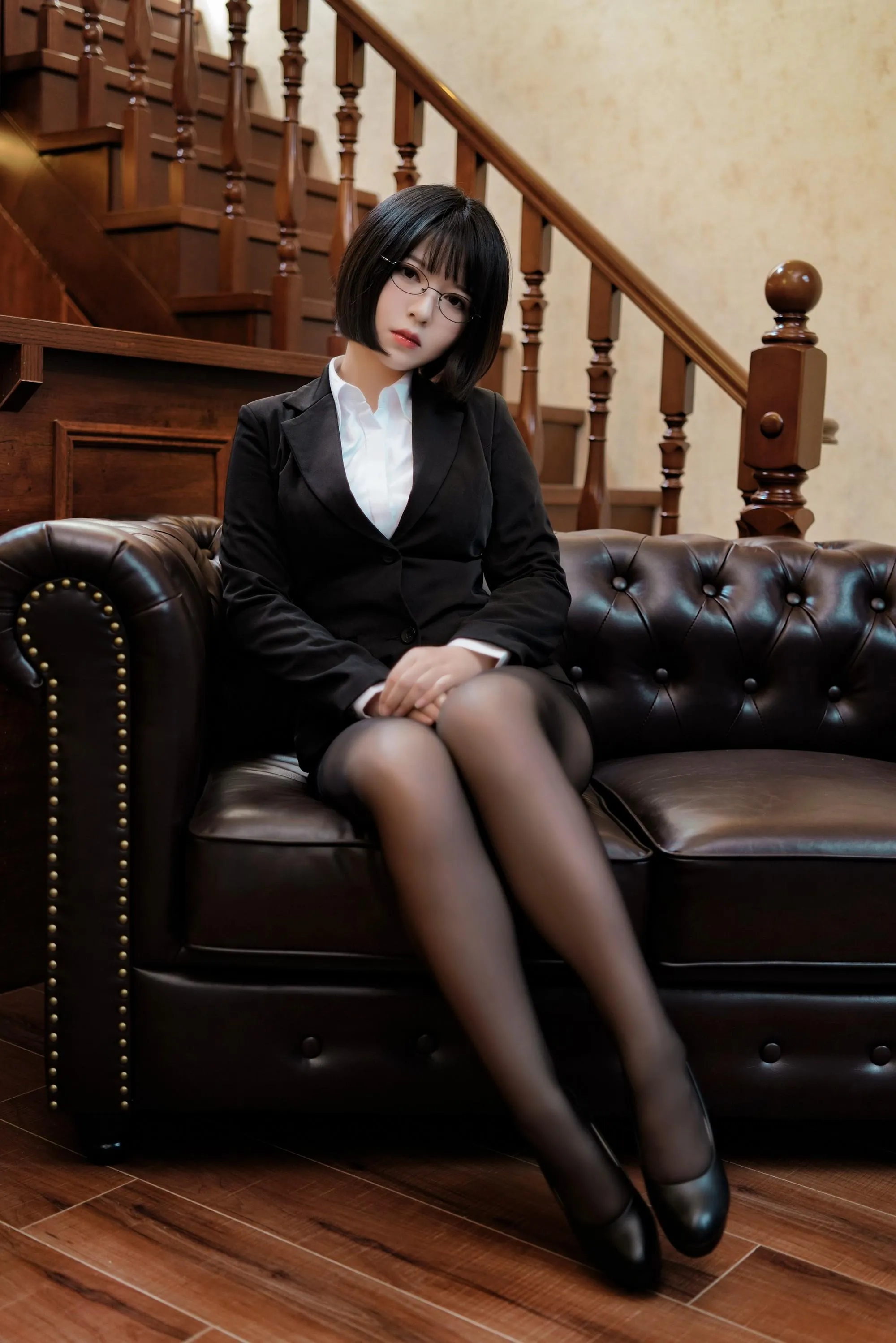 半半子 – NO.49 OL様 [37P]插图2